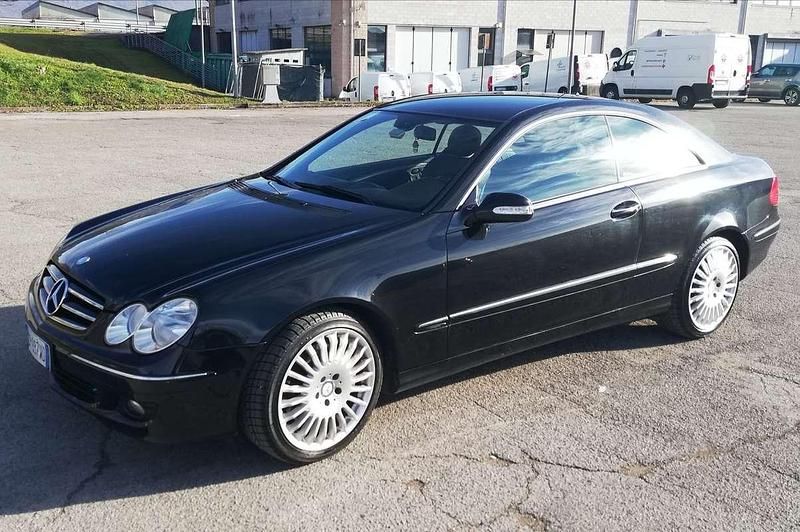 Usata Mercedes CLK220 Avantgarde 150 CV (110 kW) 2008 Coupé