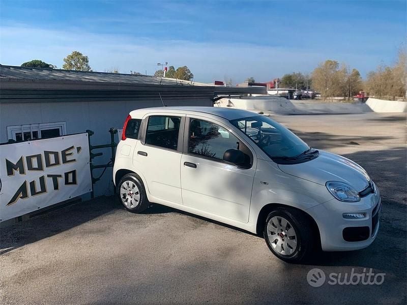 Begagnad Fiat Panda Pop 69 HK (50 kW) 2020 Vit Sedan