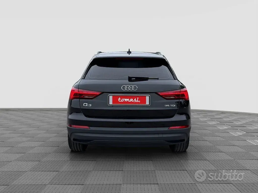 Usata Audi Q3 Business 150 CV (110 kW) 2023 Nero mythos SUV