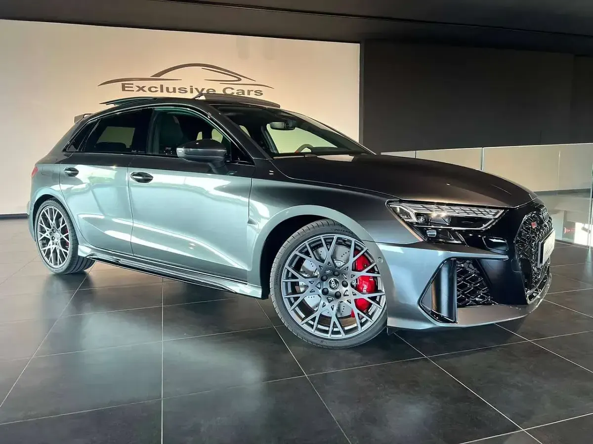 Nuova Audi RS3 Ambiente 400 CV (294 kW) 2026 Grigio daytona perla Berlina