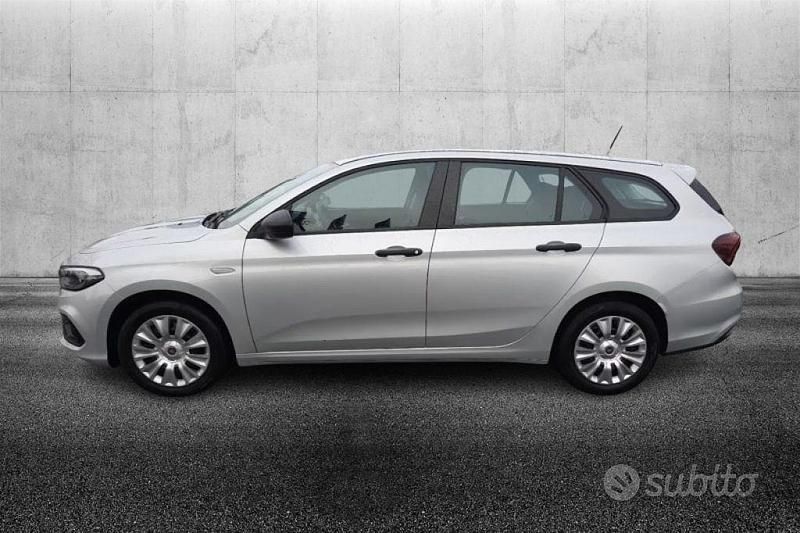 Usata Fiat Tipo City Life 131 CV (96 kW) 2021 Grigio metallizzato Berlina