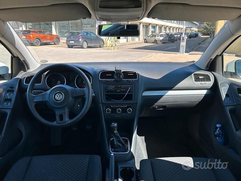 Usata VW Golf VI United 80 CV (58 kW) 2011 Bianco Utilitaria