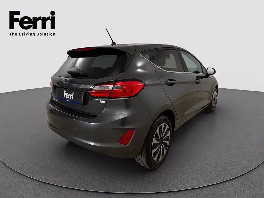 Begagnad Ford Fiesta Titanium 75 HK (55 kW) 2023 Grå Halvkombi