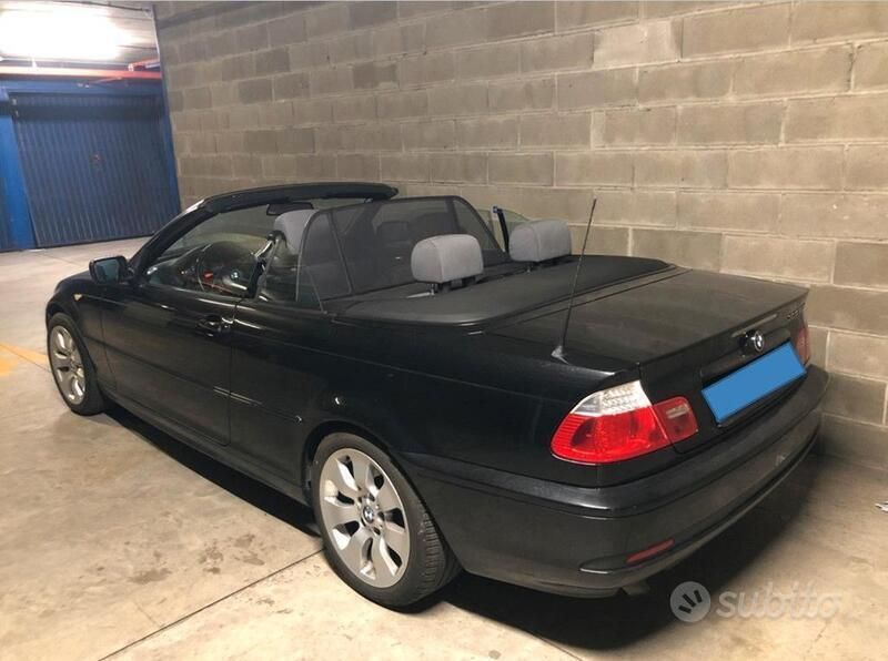 Usata BMW 320 Cabriolet 150 CV (110 kW) 2005 Nero Cabrio