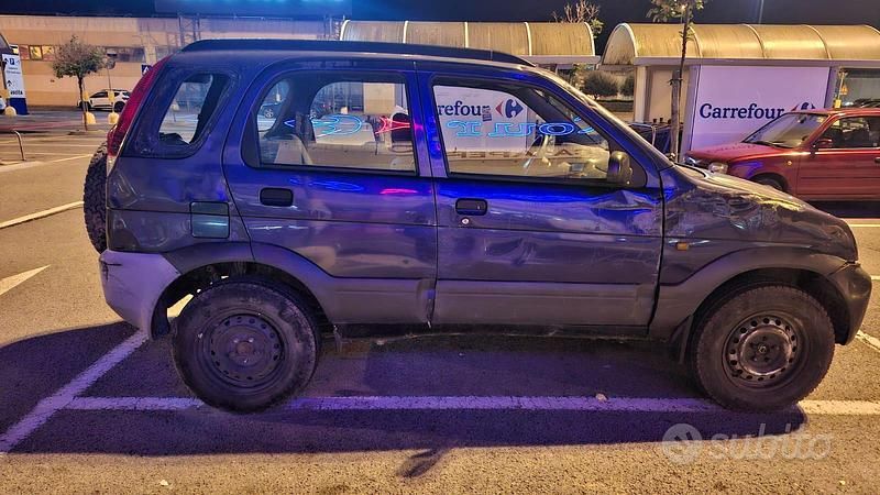 Usata Daihatsu Terios 2005 Blu SUV