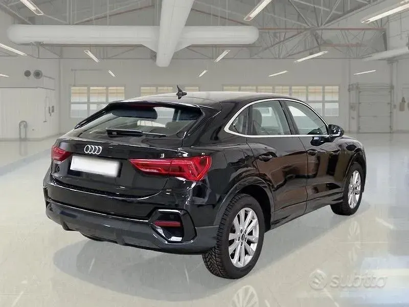Usata Audi Q3 Sportback Business Plus 149 CV (109 kW) 2023 Nero SUV