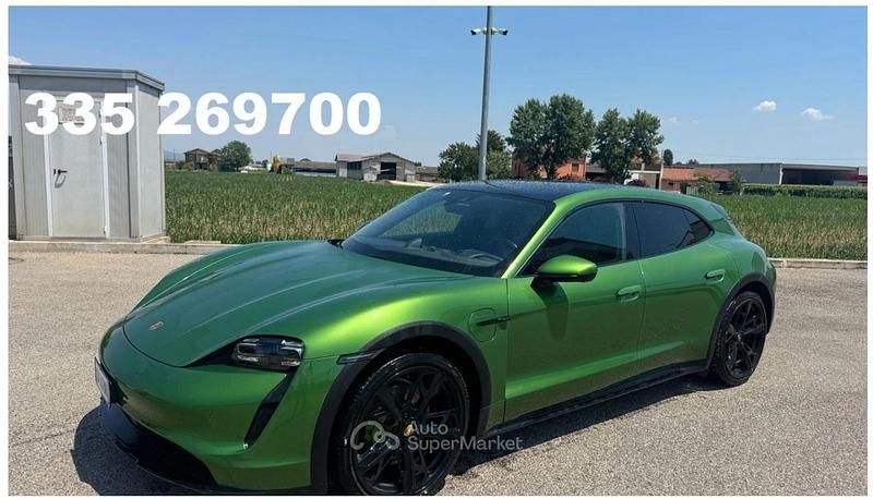 Usata Porsche Taycan Sport Turismo 319 kW (435 CV) 2022 Verde Station wagon