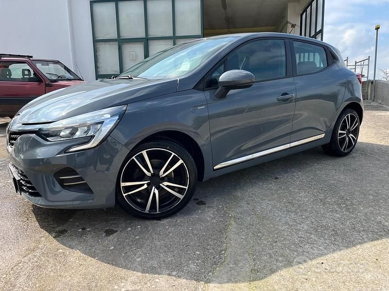 Usata Renault Clio IV Zen 85 CV (62 kW) 2019 Grigio Berlina