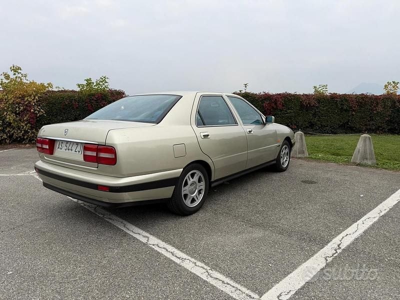 Usado Lancia Kappa 155 CV (114 kW) 1997 Berlina
