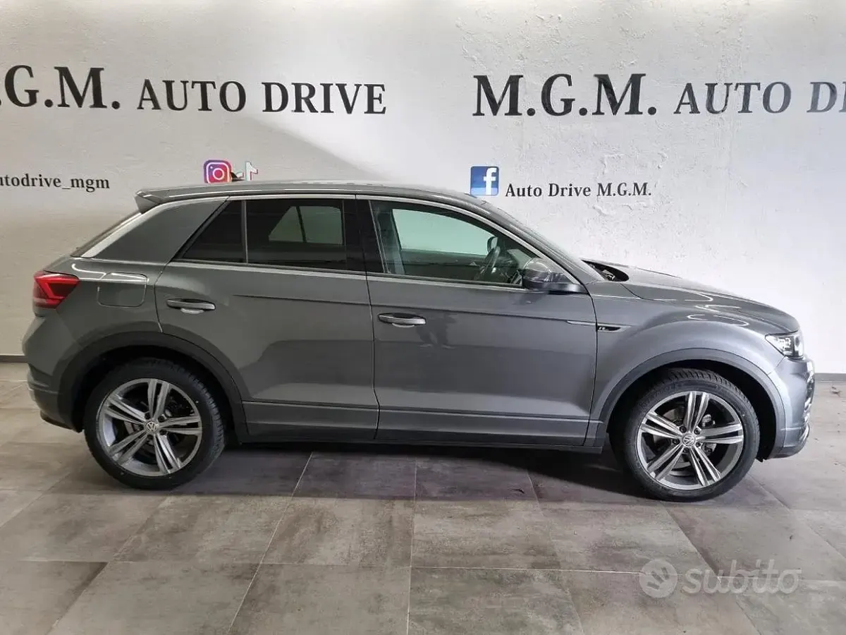 Usata VW T-Roc Style 150 CV (110 kW) 2019 Grigio SUV