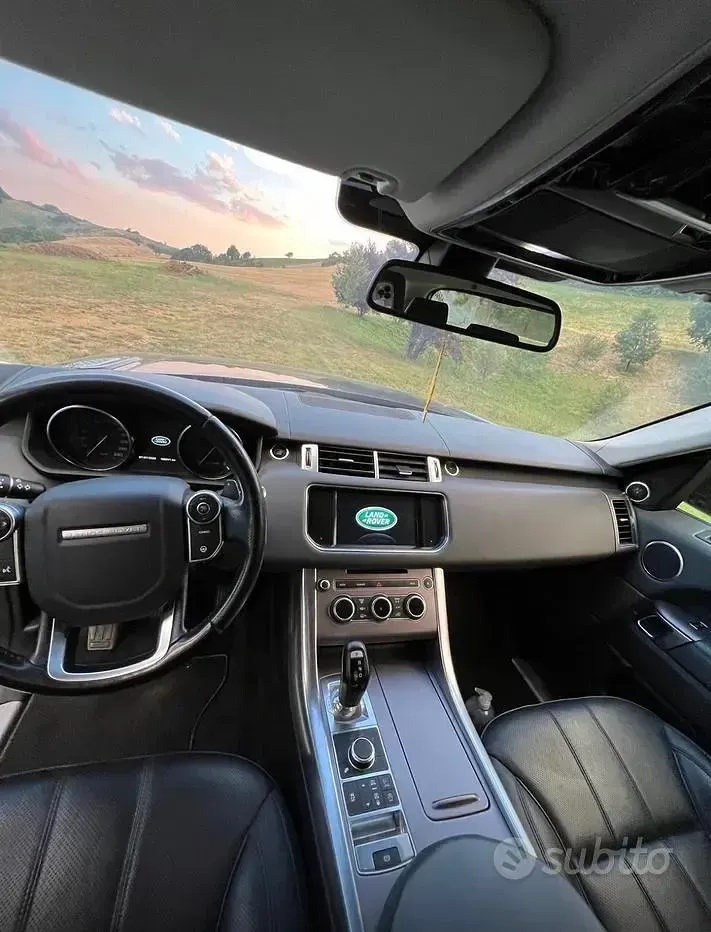 Käytetty Land Rover Range Rover Sport HSE 249 HP (183 kW) 2015 Musta Katumaasturi