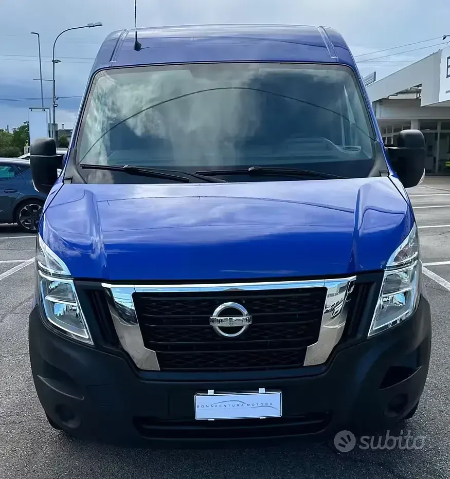 Usata Nissan Interstar 135 CV (99 kW) 2022 Blu/azzurro Furgone