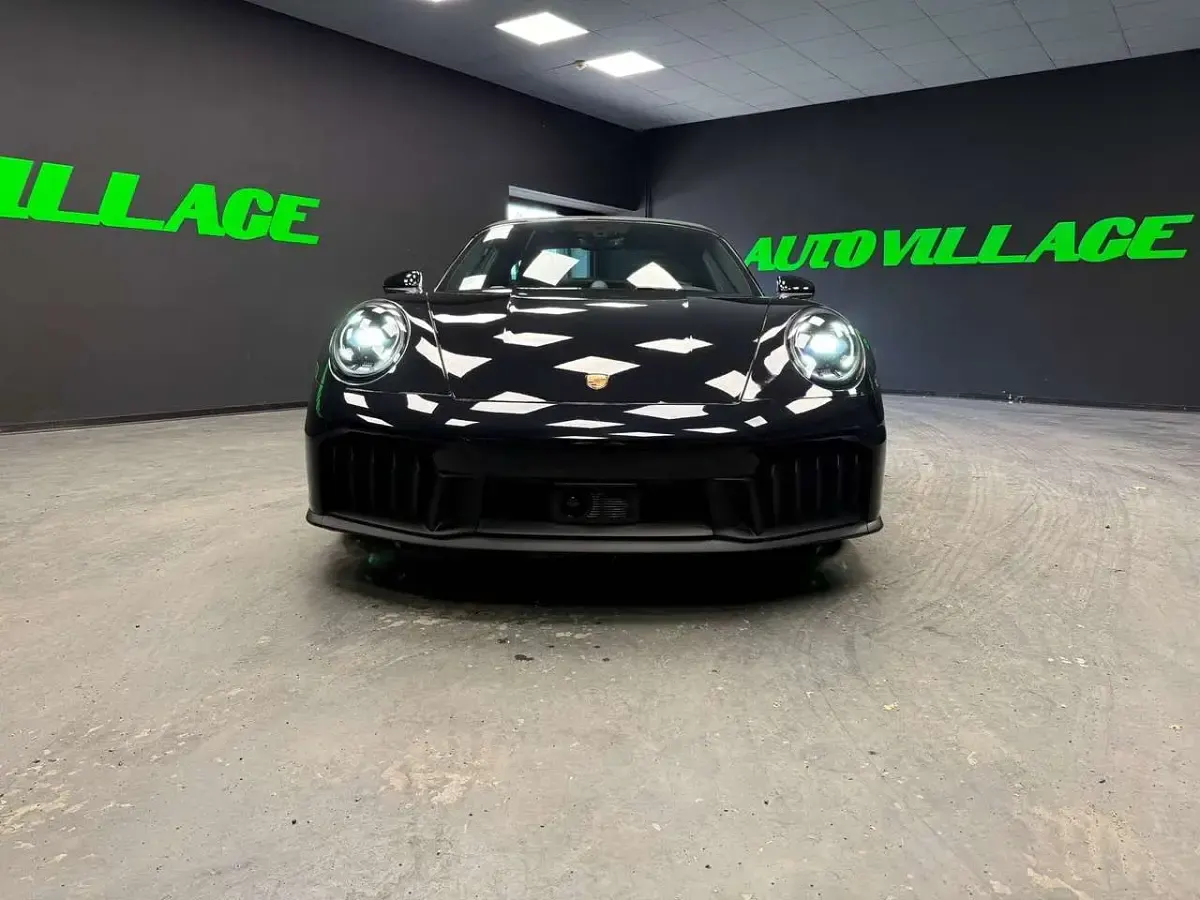 Nuova Porsche 992 541 CV (397 kW) 2026 Nero Cabrio