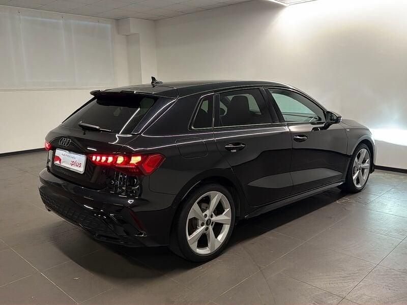 Usata Audi A3 Sportback S-Line 150 CV (110 kW) 2025 Nero Utilitaria