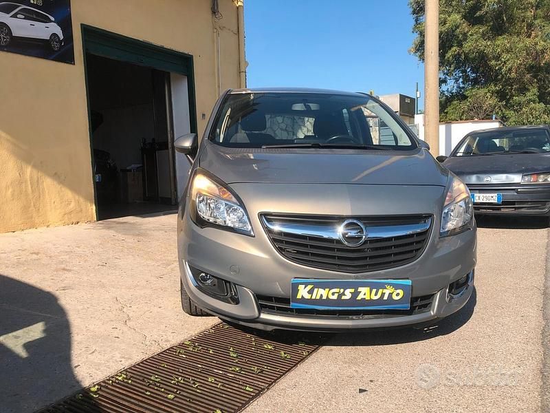 Usata Opel Meriva 120 CV (88 kW) 2014 Marrone Monovolume