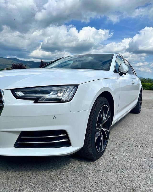 Usata Audi A4 S-Line 150 CV (110 kW) 2018 Bianco Station wagon