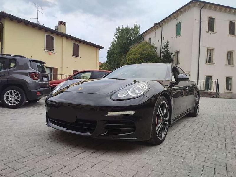 Usata Porsche Panamera 250 CV (183 kW) 2014 Nero Utilitaria