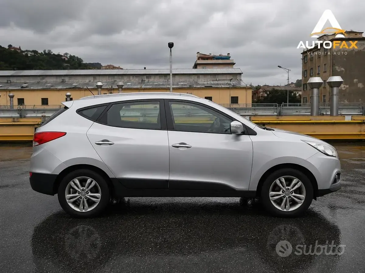Używany Hyundai ix35 115 KM (84 kW) 2012 Szary SUV