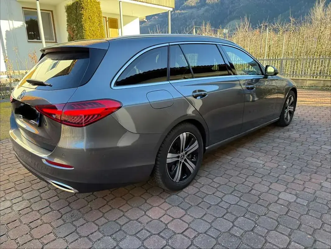 Usata Mercedes C220 200 CV (147 kW) 2022 Grigio Station wagon