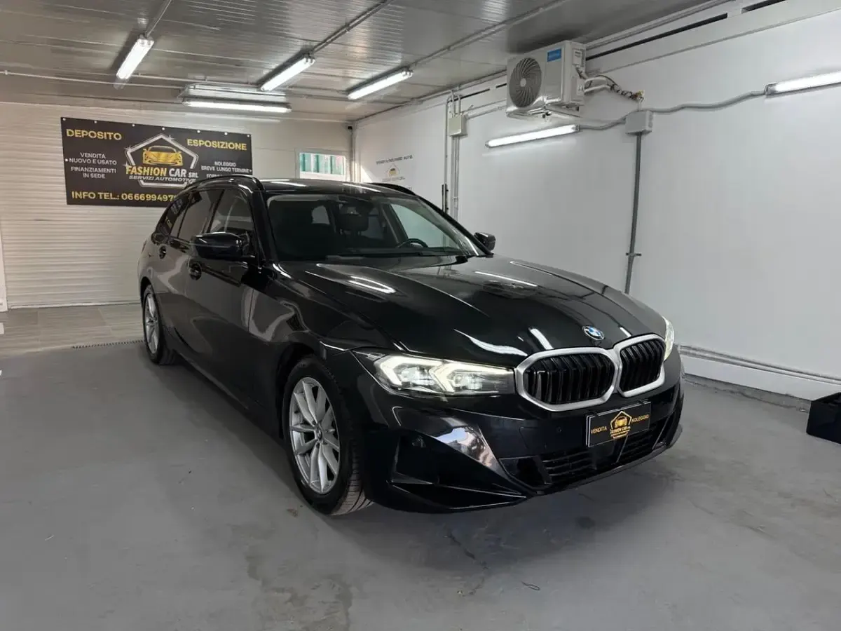 Usata BMW 316 122 CV (89 kW) 2023 Nero Station wagon