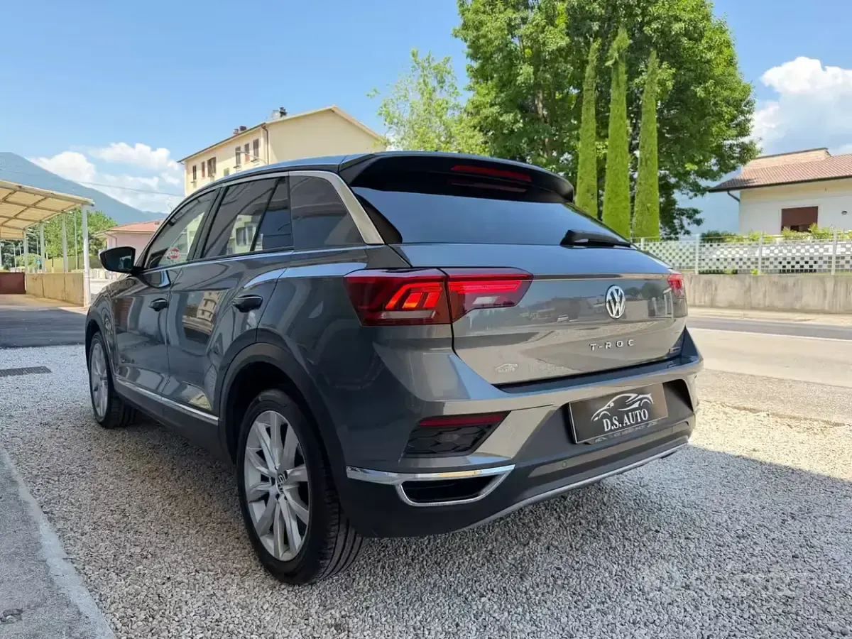 Usata VW T-Roc 150 CV (110 kW) 2017 Grigio SUV