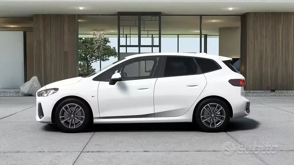 Nuova BMW 216 Active Tourer M Sport 122 CV (89 kW) 2026 Bianco Monovolume