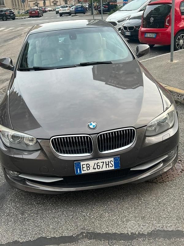 Usata BMW 330 245 CV (180 kW) 2010 Marrone Cabrio