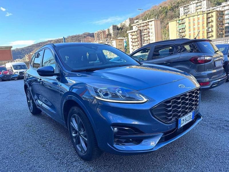 Usata Ford Kuga ST-Line X 152 CV (111 kW) 2023 Blu/azzurro SUV