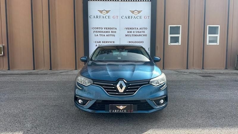Usata Renault Mégane IV Intens 115 CV (84 kW) 2019 Blu Berlina