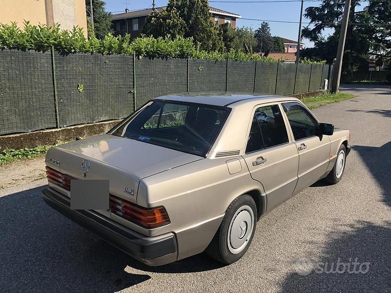Usata Mercedes 190 94 CV (69 kW) 1989 Berlina