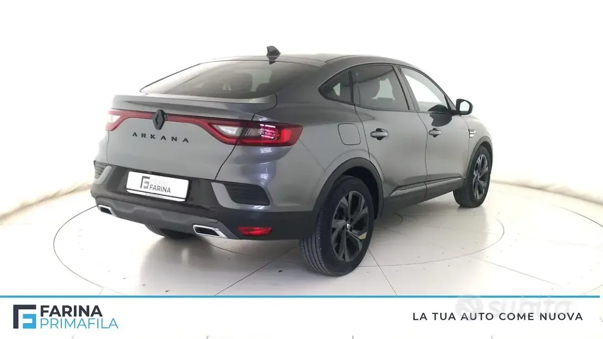 Usata Renault Arkana Engineered 94 CV (69 kW) 2023 Grigio SUV