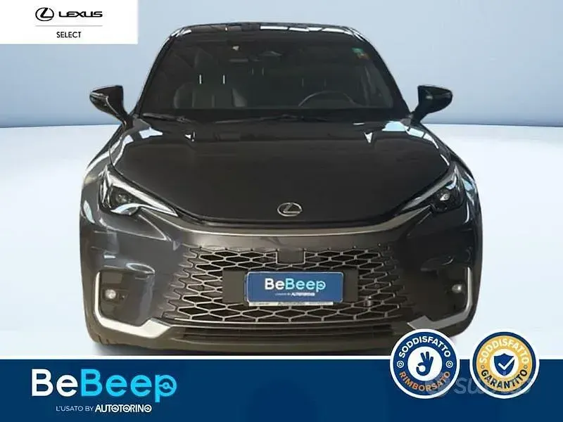 Usata Lexus LBX 136 CV (100 kW) 2024 Nero metallizzato SUV
