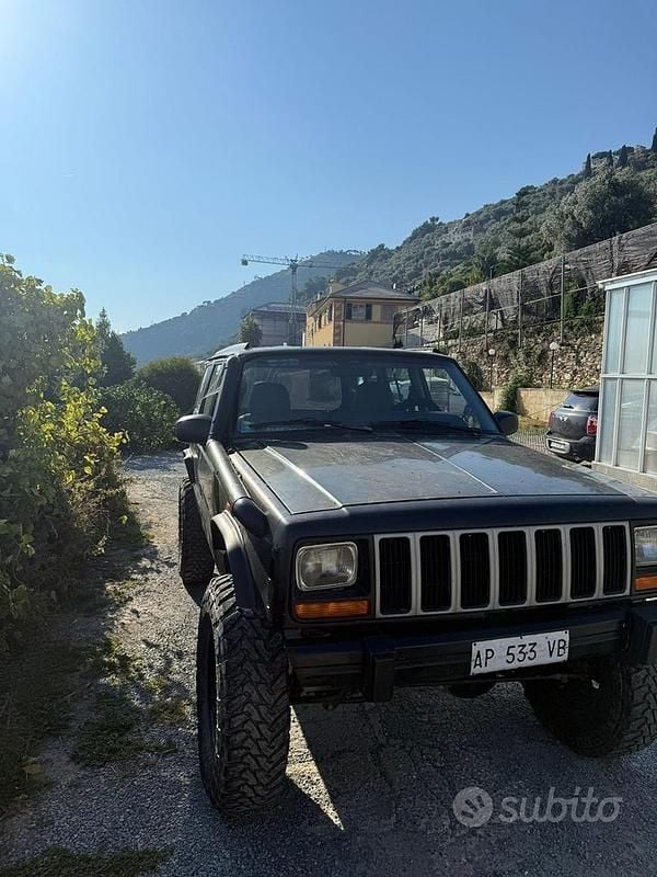 Usata Jeep Cherokee 116 CV (85 kW) 1997 SUV