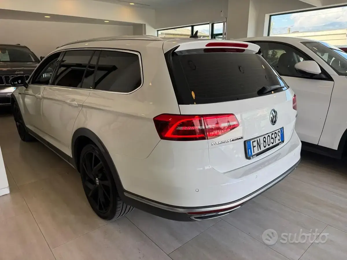 Usata VW Passat Alltrack 190 CV (139 kW) 2018 Bianco Station wagon