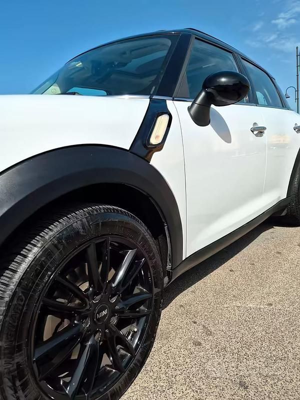 Usata Mini Cooper Countryman 2015 Bianco SUV