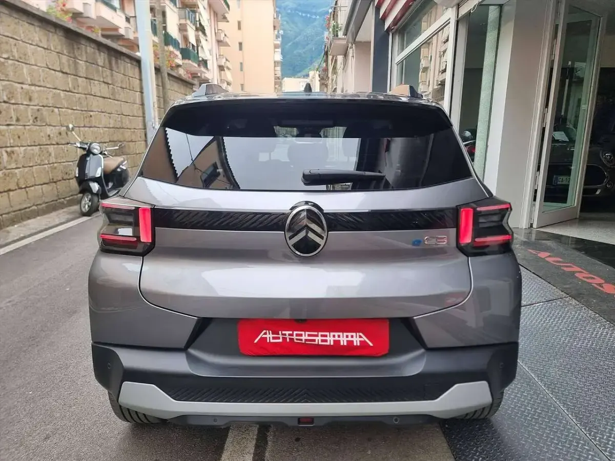 Usata Citroën e-C3 83 kW (113 CV) 2024 Grigio SUV