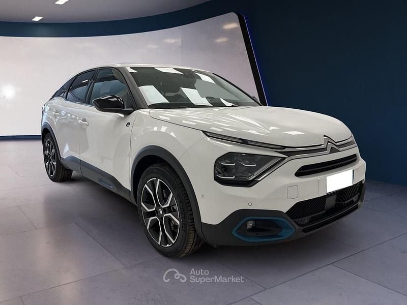 Usata Citroën e-C4 100 kW (136 CV) 2023 Bianco Berlina