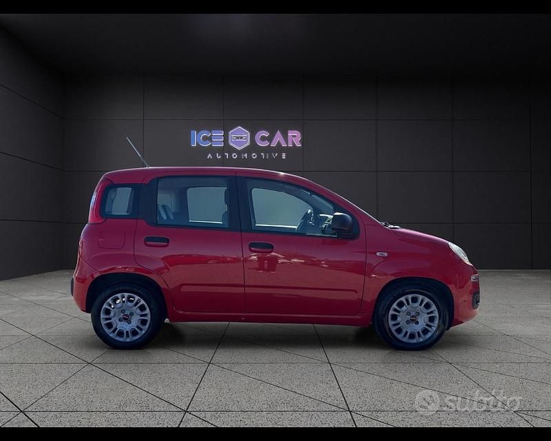 Usata Fiat Panda S 69 CV (50 kW) 2022 Rosso Utilitaria