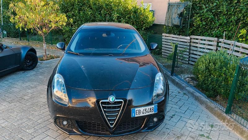 Usata Alfa Romeo Giulietta 105 CV (77 kW) 2011 Nero Utilitaria