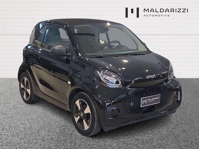 Nero Usata 2022 Smart ForTwo Coupé Passion Utilitaria | 13.400 € (Buon prezzo) - Immagine 1/4