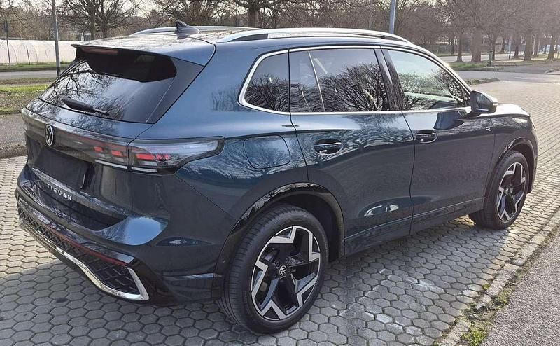 Usata VW Tiguan R-line 150 CV (110 kW) 2025 SUV