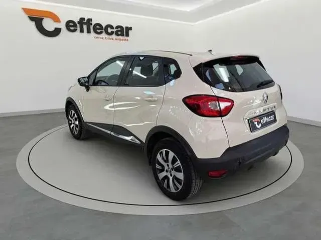 Usata Renault Captur Life 90 CV (66 kW) 2017 Beige SUV