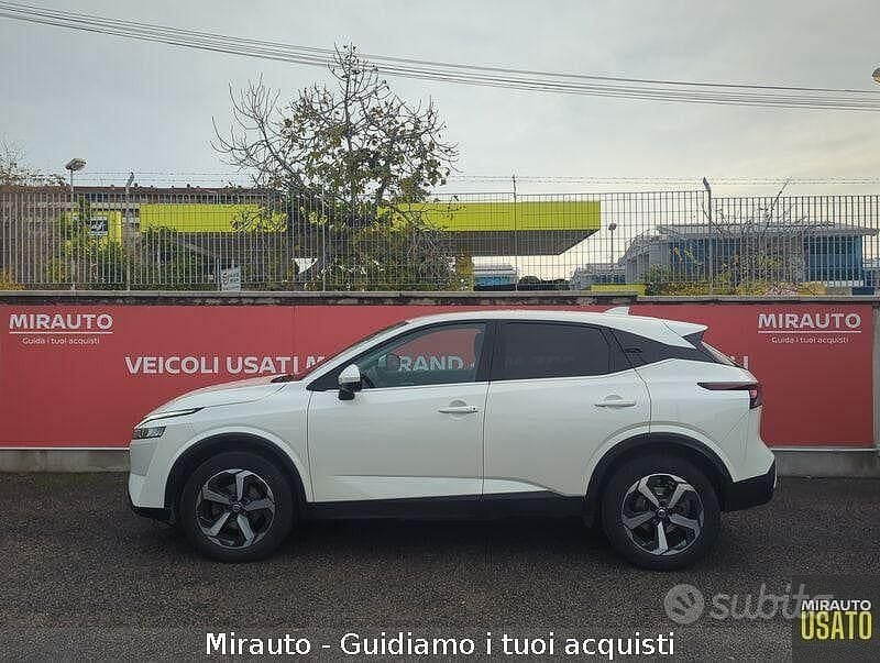 Usata Nissan Qashqai N-Connecta 140 CV (102 kW) 2021 Bianco SUV
