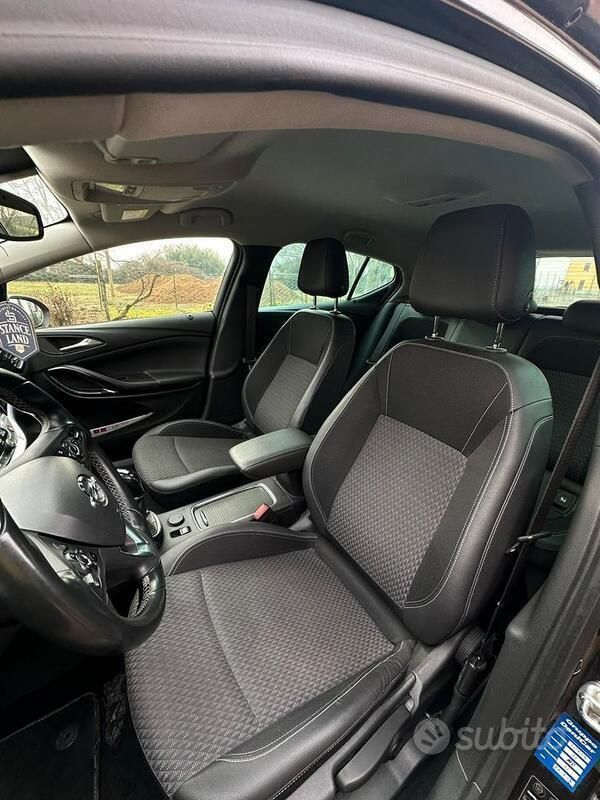 Usata Opel Astra Innovation 136 CV (100 kW) 2016 Nero Berlina