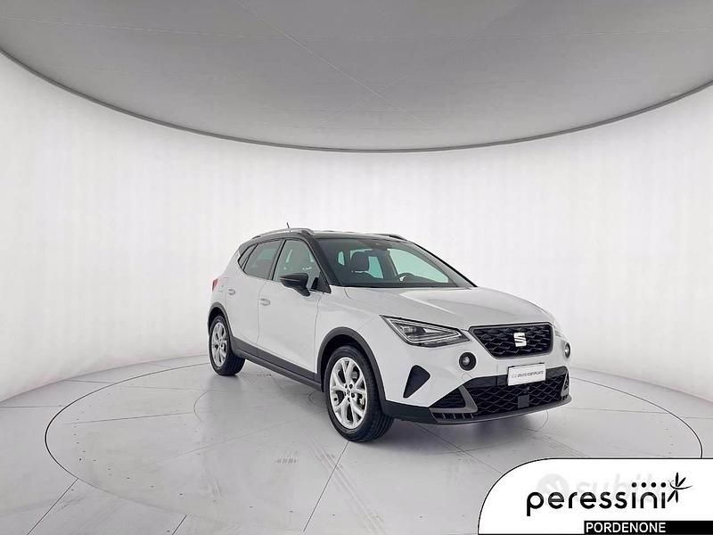 Usata Seat Arona 95 CV (69 kW) 2024 Bianco SUV