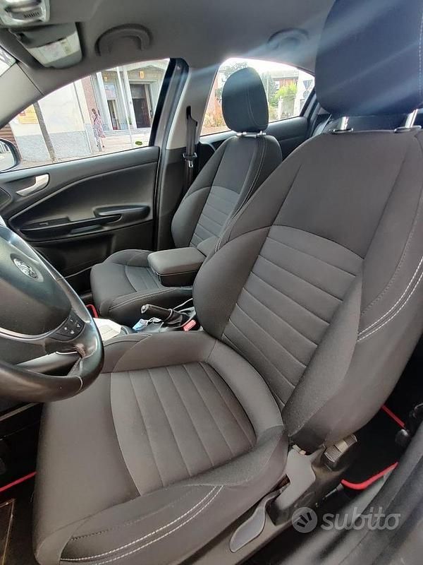 Usata Alfa Romeo Giulietta Super 120 CV (88 kW) 2016 Grigio Utilitaria