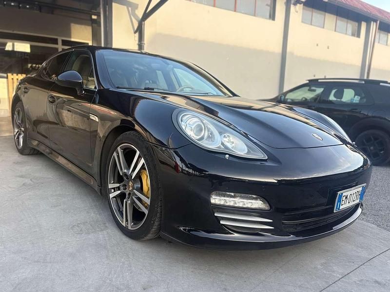 Usata Porsche Panamera 400 CV (294 kW) 2010 Nero Berlina