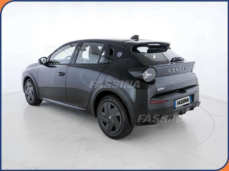 Usata Lancia Ypsilon 101 CV (74 kW) 2024 Oro Utilitaria