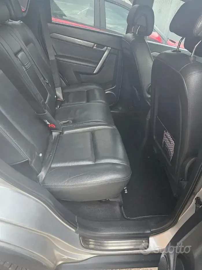Usata Chevrolet Captiva 2009 Grigio SUV
