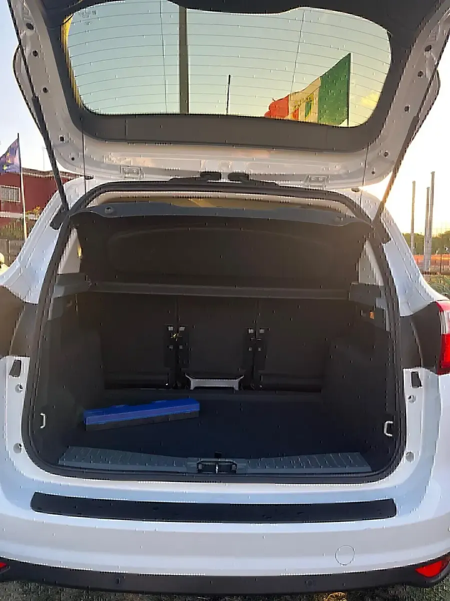 Usata Ford C-MAX Business Edition 120 CV (88 kW) 2015 Bianco Monovolume